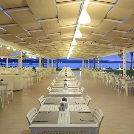 Club Sardinia Otel 4*