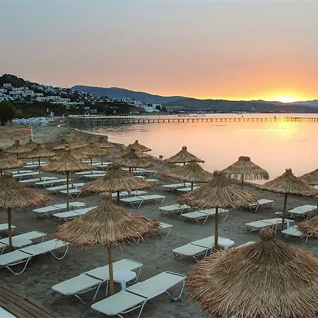 Club Sardinia 4* بودروم