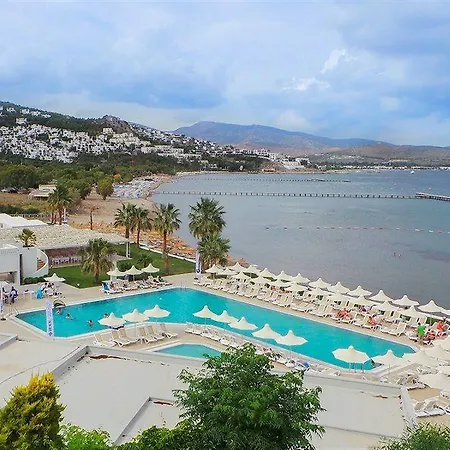 Club Sardinia فندق